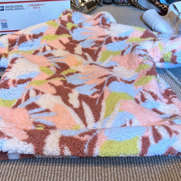 NWT ROXY bonfires on the beach thick Sherpa size S/M - Picture 12 of 13